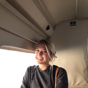 Meet your Posher, Mandy